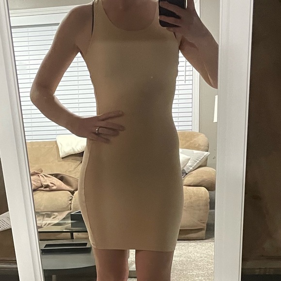 Dress Spanx/Slip - Picture 2 of 6